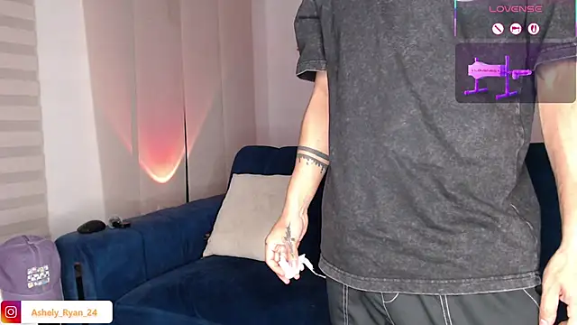 ashely ryan24 online show from 02/13/26, 11:27