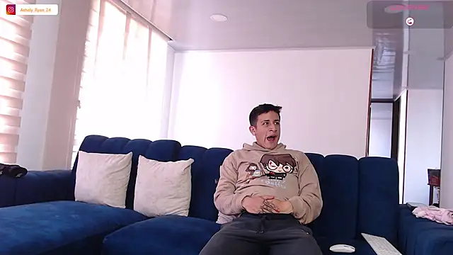 ashely ryan24 online show from 03/12/25, 09:03