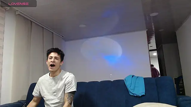 ashely ryan24 online show from 09/30/25, 11:22