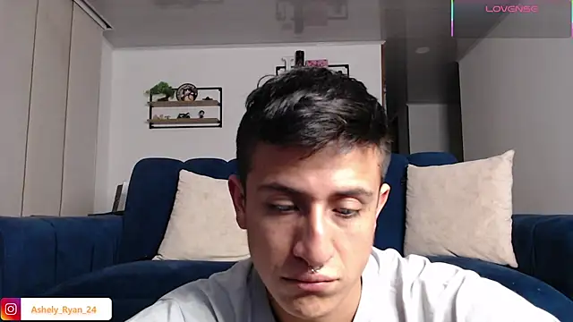 ashely ryan24 online show from 03/12/26, 11:20