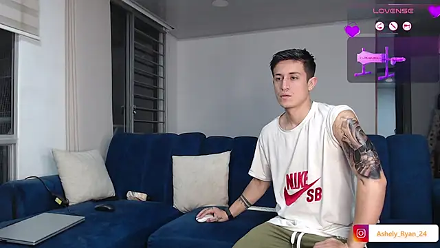 ashely ryan24 online show from 09/13/25, 12:32