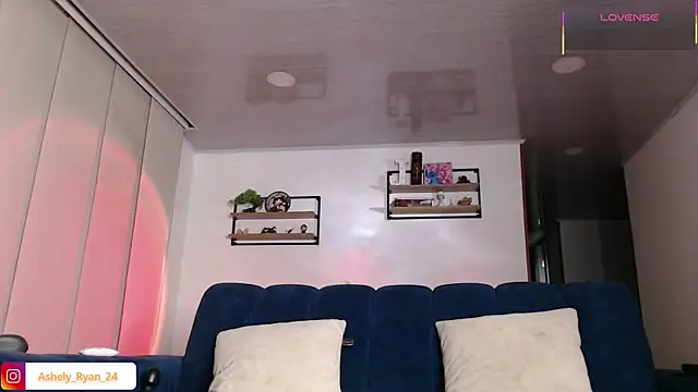 ashely ryan24 online show from 04/08/26, 11:17