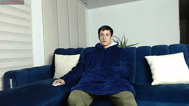 ashely ryan24 online show from 02/03/25, 12:36