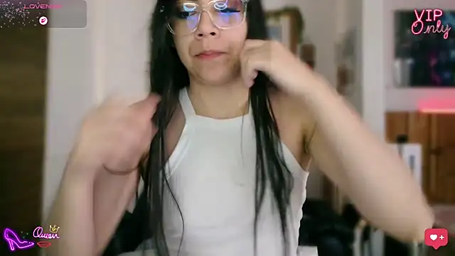 LauGrayJ online show from 04/14/26, 01:27