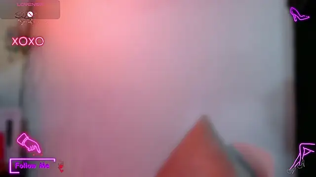 LauGrayJ online show from 10/04/25, 09:49