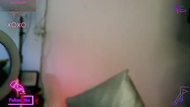 LauGrayJ online show from 11/09/25, 07:40