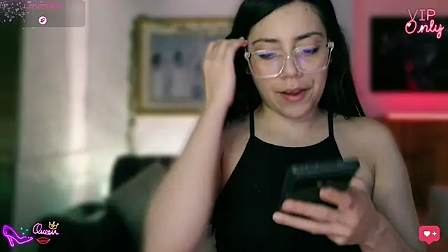 LauGrayJ online show from 04/07/26, 02:35