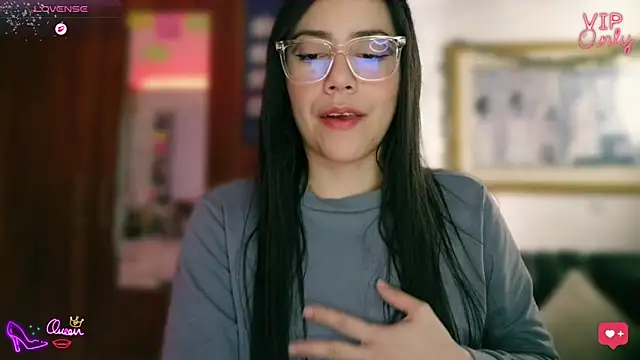 LauGrayJ online show from 04/05/26, 08:43