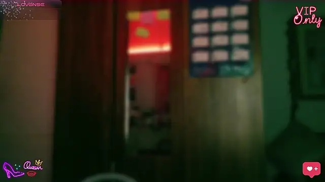 LauGrayJ online show from 03/29/26, 07:54