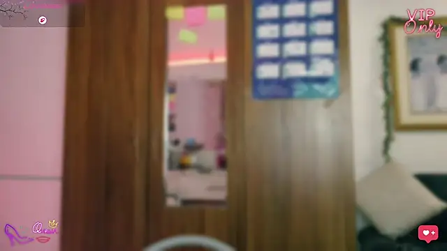 LauGrayJ online show from 03/31/26, 04:58