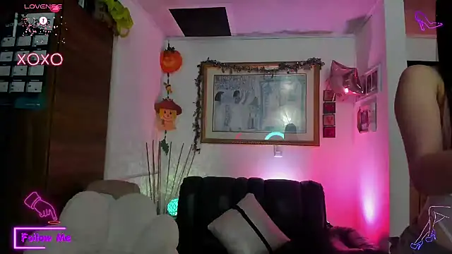 LauGrayJ online show from 03/18/25, 03:23
