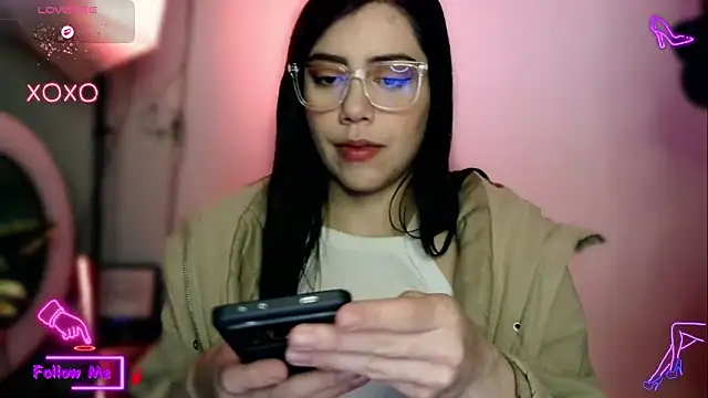 LauGrayJ online show from 11/09/25, 06:28