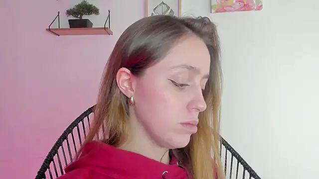 SofiaGc online show from 12/17/24, 05:51