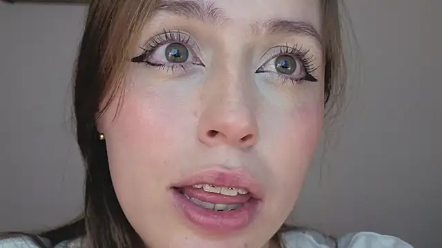 SofiaGc online show from 10/18/25, 05:31