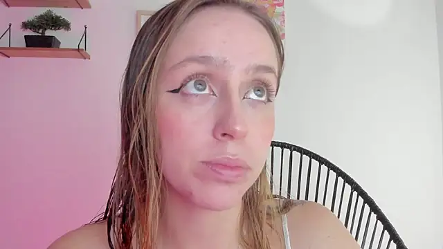 SofiaGc online show from 12/19/24, 02:56