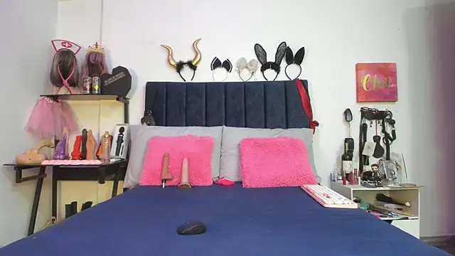 emmily giraldo online show from 06/09/26, 01:34