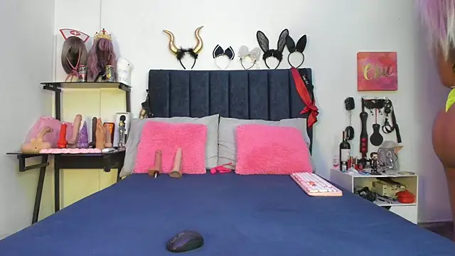 emmily giraldo online show from 11/20/25, 12:50