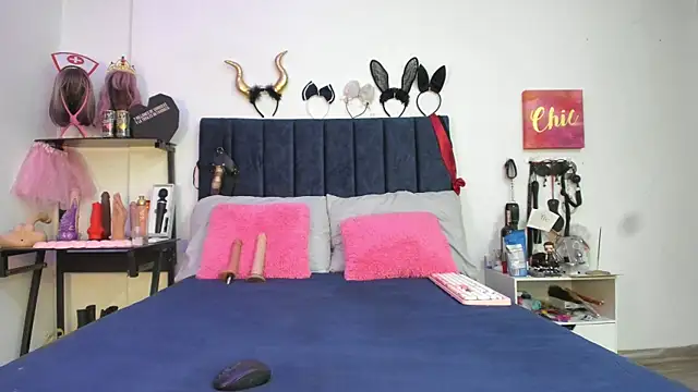 emmily giraldo online show from 07/11/26, 01:11