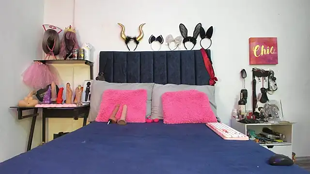 emmily giraldo online show from 03/10/26, 12:20