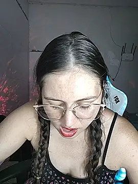 dani123unica online show from 11/20/25, 10:31