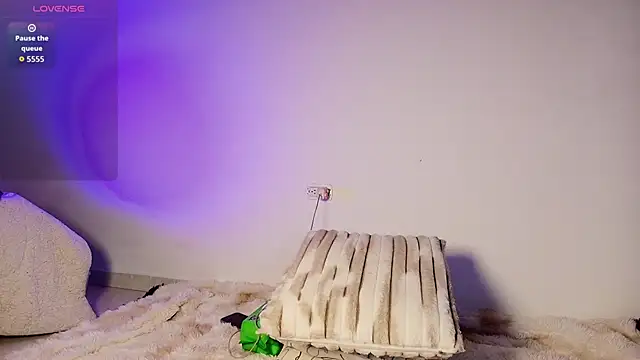 Madeline Dreams online show from 01/12/26, 01:40