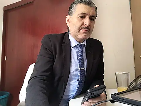 BushBator online show from 02/26/25, 08:04