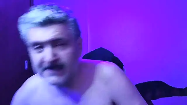 BushBator online show from 11/26/25, 07:41