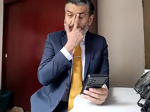 BushBator online show from 02/19/25, 07:59