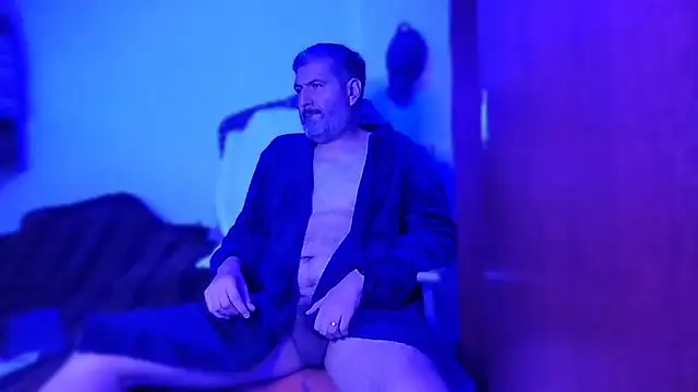 BushBator online show from 11/18/25, 06:17