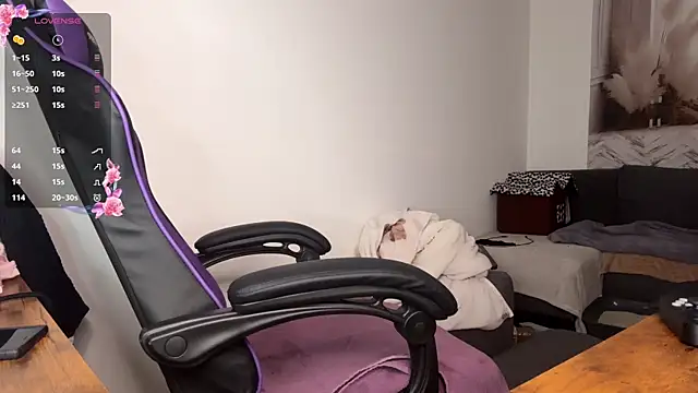 Caliiie-of online show from 10/26/25, 06:47