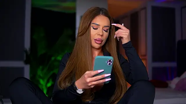 MissKiarra online show from 03/22/26, 08:54