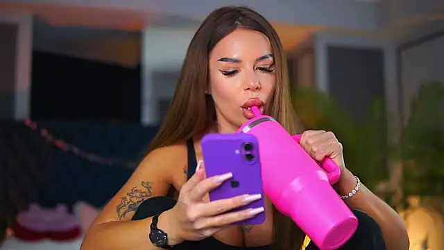 MissKiarra online show from 01/18/26, 05:55