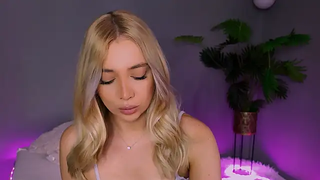 Jessielle online show from 05/08/26, 06:17