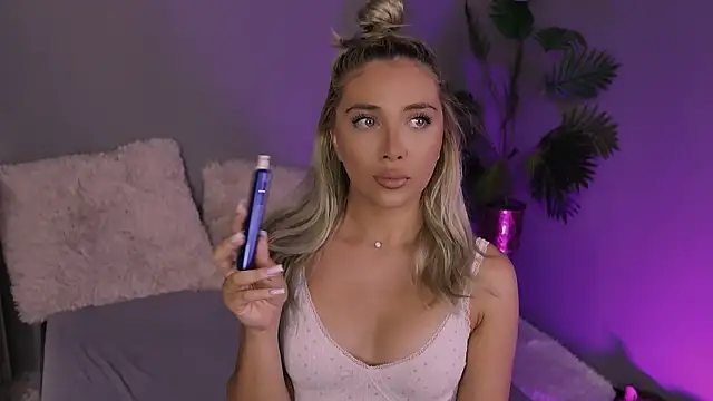 Jessielle online show from 06/30/26, 03:12