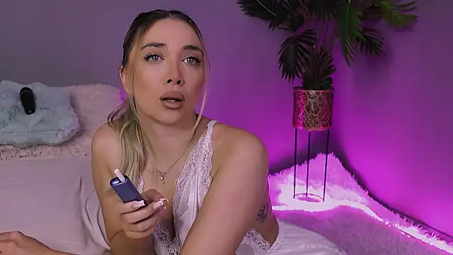 Snapshot of Jessielle chatting on 03/31/26, 06:15 Jessielle online show from 03/31/26, 06:15