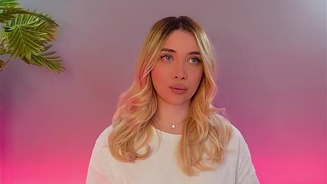 Snapshot of Jessielle chatting on 01/17/26, 03:26 Jessielle online show from 01/17/26, 03:26