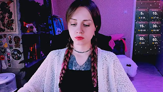 NaniMoore online show from 03/09/25, 08:10