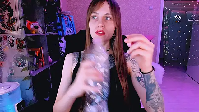 NaniMoore online show from 02/25/25, 08:21