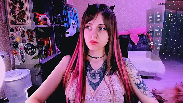 NaniMoore online show from 03/05/25, 11:16