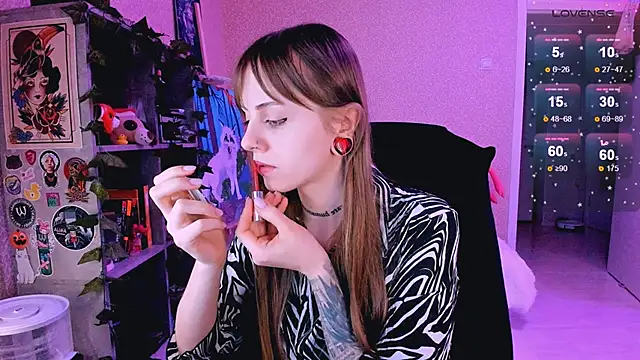 NaniMoore online show from 02/12/25, 08:18