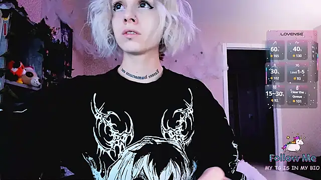 NaniMoore online show from 11/30/25, 08:42