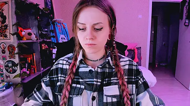 NaniMoore online show from 03/22/25, 05:28