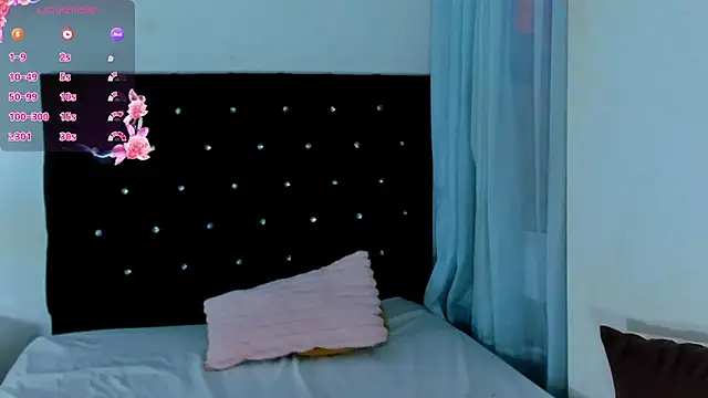 auroraa sexy online show from 10/11/25, 04:30
