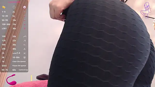 Thayssa ross online show from 11/21/25, 03:11