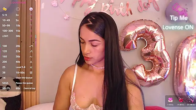 Thayssa ross online show from 04/22/26, 02:46