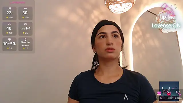 Thayssa ross online show from 06/09/26, 03:02