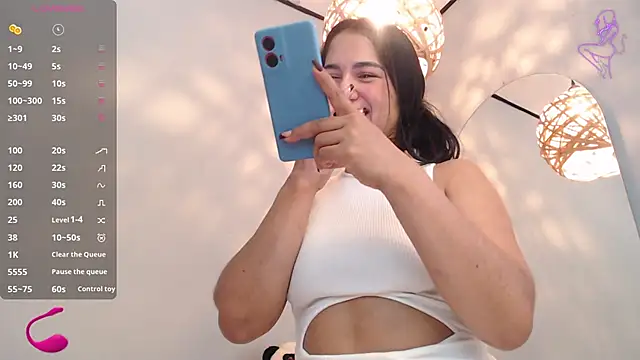 Thayssa ross online show from 11/22/25, 08:18