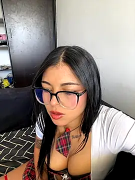 Snapshot of Dulce-diosa chatting on 10/11/25, 06:42 Dulce-diosa online show from 10/11/25, 06:42