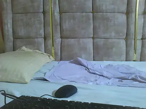 Snapshot of Sweet-beanca chatting on 06/14/26, 12:51 Sweet-beanca online show from 06/14/26, 12:51