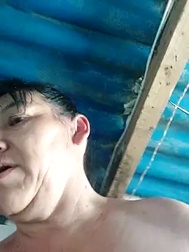 clarita 01 online show from 12/14/25, 12:22